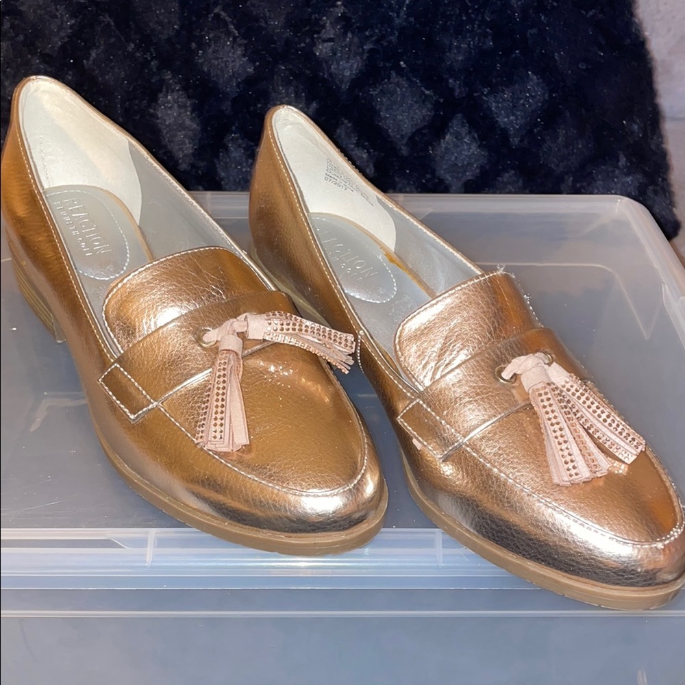 Kenneth Cole Gold Tassel Loafers Flats